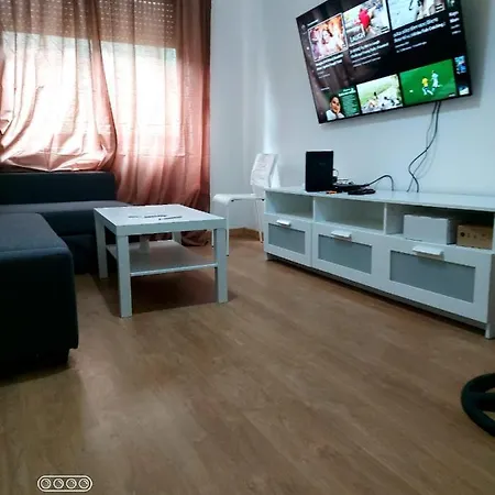 Two & Living For Rent Apartman *